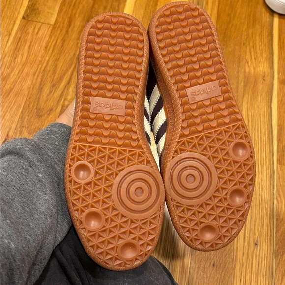 Adidas Maroon Samba sneaker - Picture 3 of 4